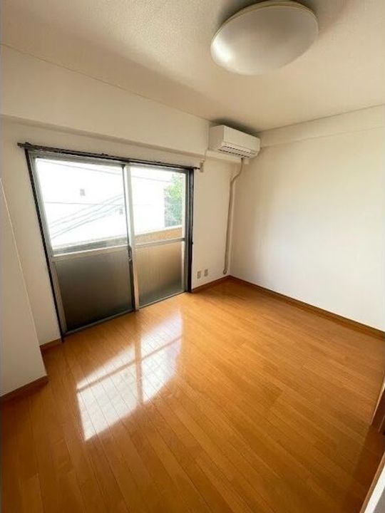 愛知県名古屋市瑞穂区彌富通1丁目(マンション)の賃貸物件の居間