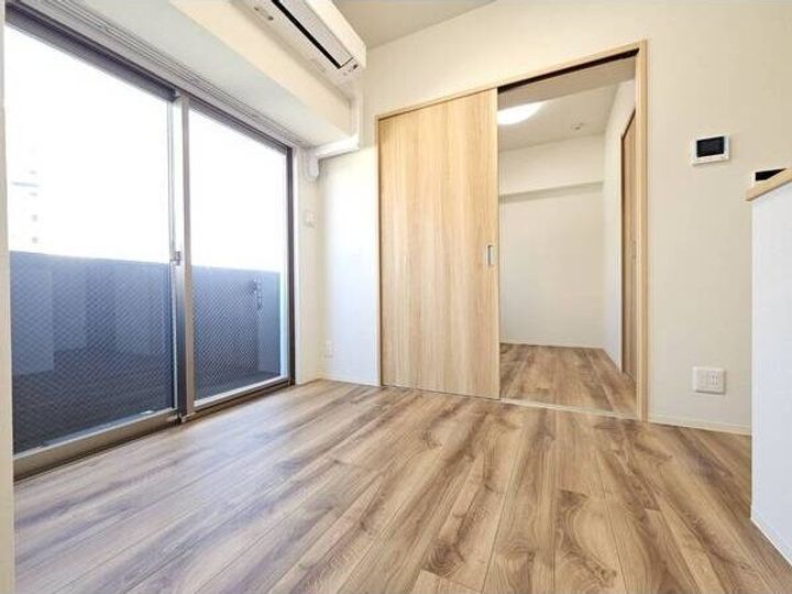 愛知県名古屋市中村区鳥居通5丁目(マンション)の賃貸物件の居間