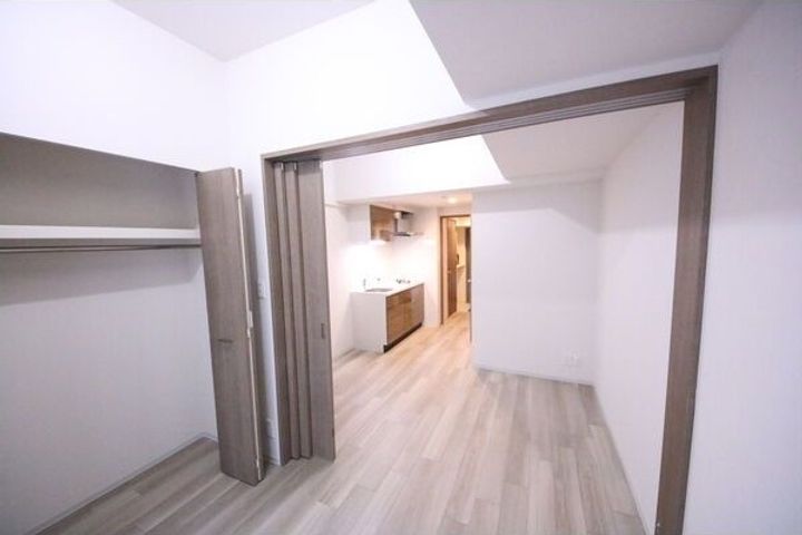 愛知県名古屋市中区伊勢山1丁目(マンション)の賃貸物件の居間