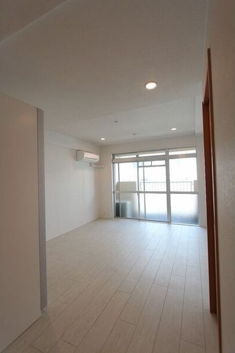 愛知県名古屋市中村区道下町5丁目(マンション)の賃貸物件の居間