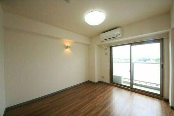 愛知県名古屋市昭和区滝川町(マンション)の賃貸物件の居間
