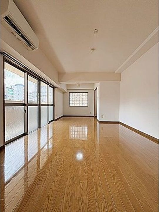 愛知県名古屋市名東区高社2丁目(マンション)の賃貸物件の居間
