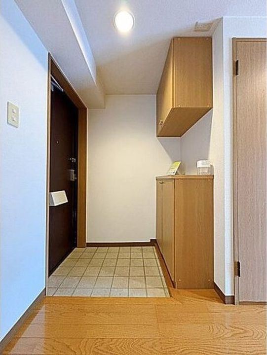 愛知県名古屋市名東区高社2丁目(マンション)の賃貸物件の玄関