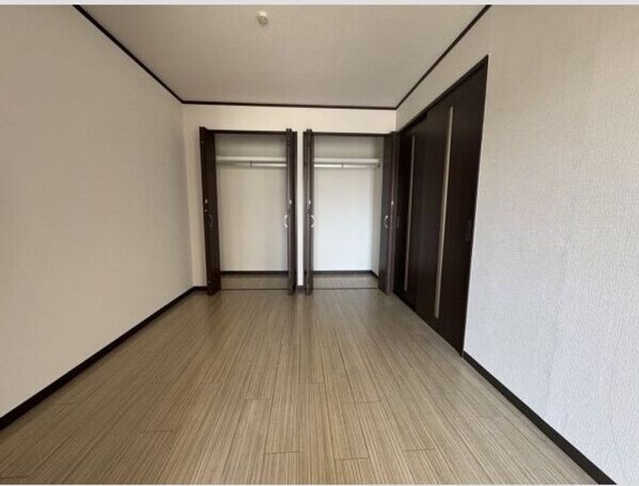 愛知県名古屋市中村区本陣通5丁目(マンション)の賃貸物件の居間