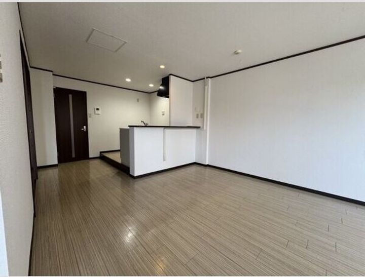 愛知県名古屋市中村区本陣通5丁目(マンション)の賃貸物件の居間