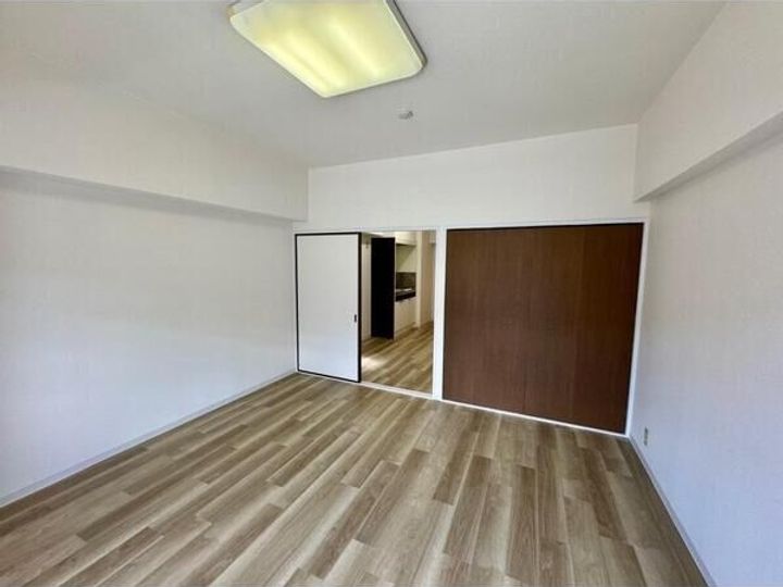 愛知県名古屋市中村区烏森町8丁目(マンション)の賃貸物件の居間