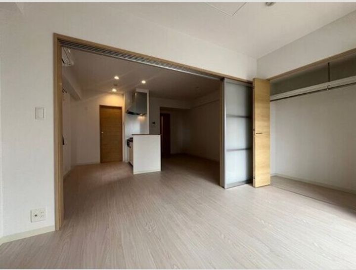 愛知県名古屋市東区徳川1丁目(マンション)の賃貸物件の居間