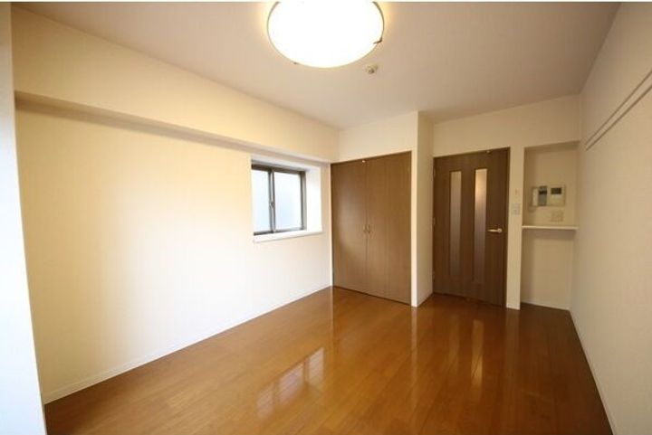 愛知県名古屋市名東区社が丘1丁目(マンション)の賃貸物件の居間