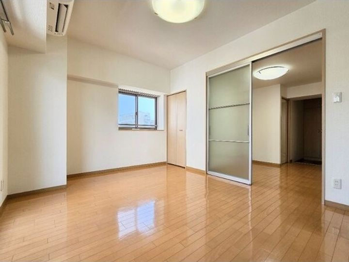 愛知県名古屋市中区千代田4丁目(マンション)の賃貸物件の居間