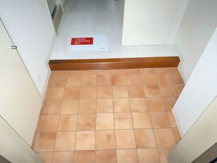 愛知県名古屋市港区小碓1丁目(マンション)の賃貸物件の玄関