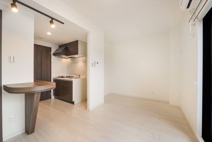 愛知県名古屋市西区則武新町3丁目(マンション)の賃貸物件の居間