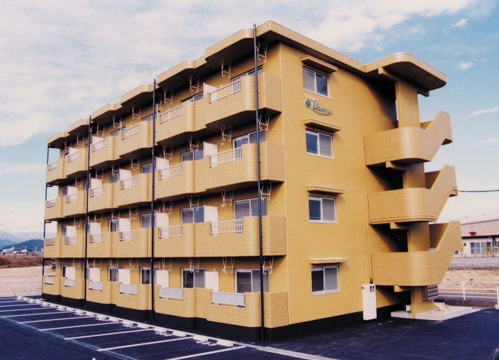 マンションCloverの外観