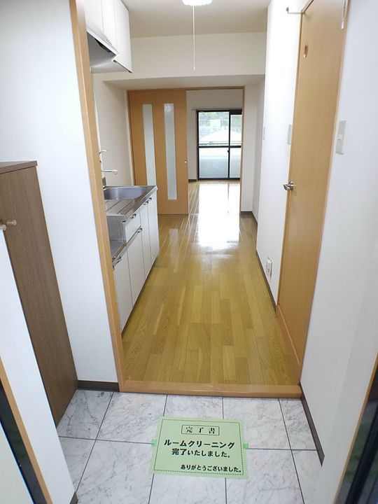 リヴェールHANAの玄関