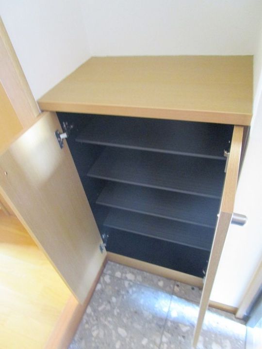 柳畑アラクの玄関