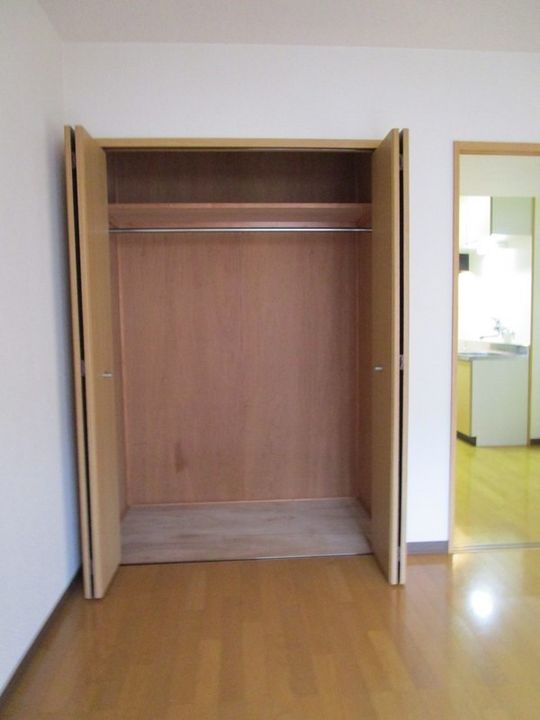 静岡県沼津市原の賃貸マンションの内装