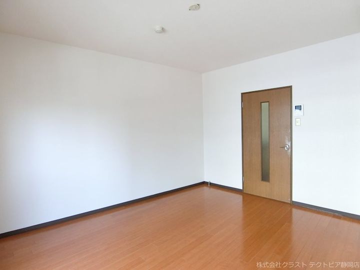 稲川うおとうの寝室