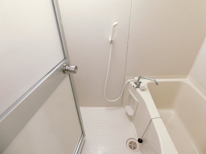 シャンドフルールの風呂