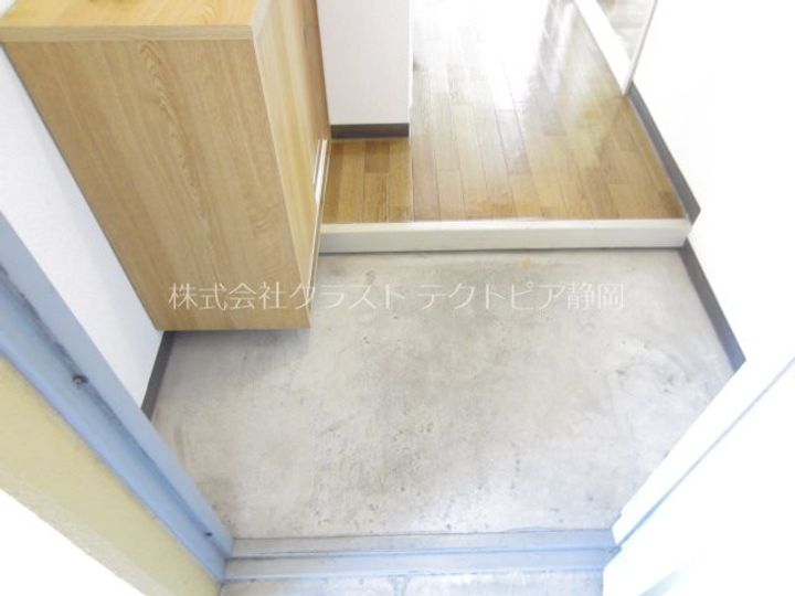 シオン竜南Iの玄関