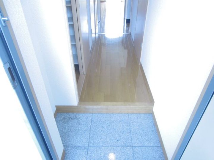 パルテールの玄関