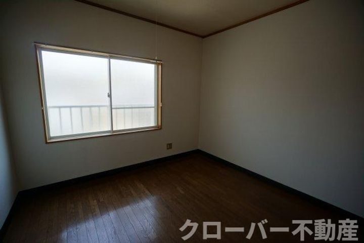 メゾン小路201の居間