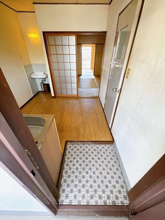 第1清涼マンションの玄関