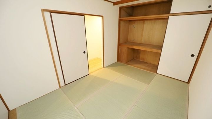 センチュリー三島の内装