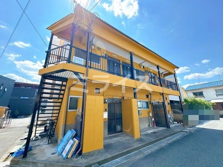 山口文化の外観