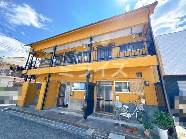 山口文化の外観