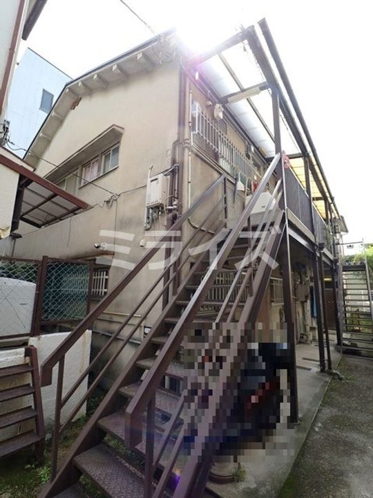 中屋ハウスの外観