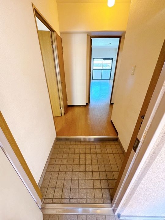 オークヴィラ上山手の玄関