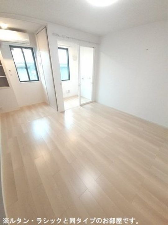 ドミールオカマエ Aの内装