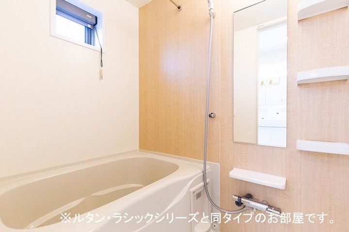 ドミールオカマエ Bの風呂