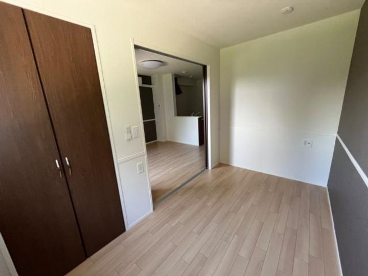 宮代新築アパートの居間