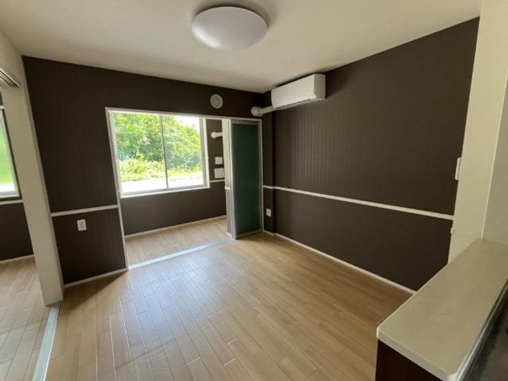 宮代新築アパートの居間