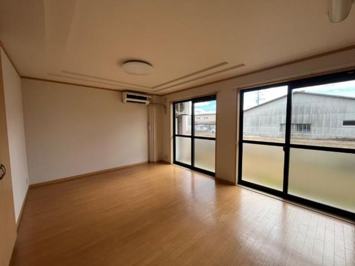 プリオール花の居間