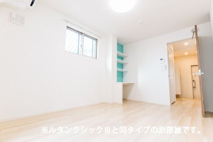 スイートピーの内装