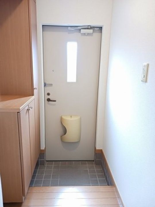 ニューカマタの玄関