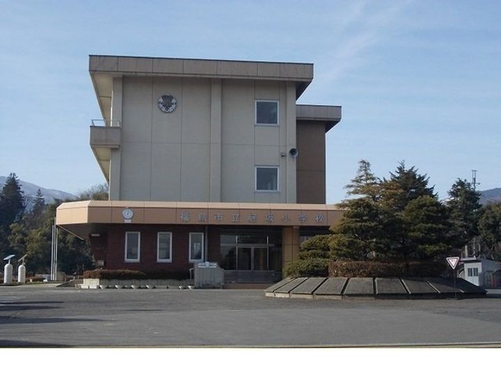 スプリングガーデンの周辺