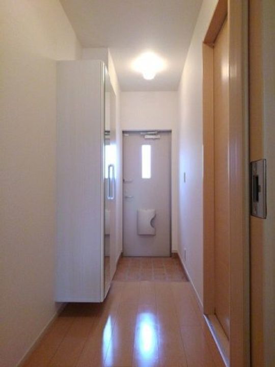 マ・メゾンの玄関