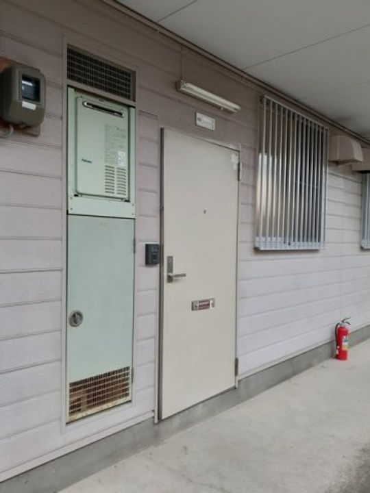 シティハイツ矢吹の玄関