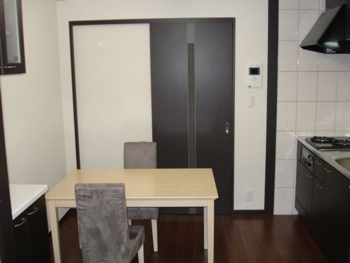 SIM(シム)の内装