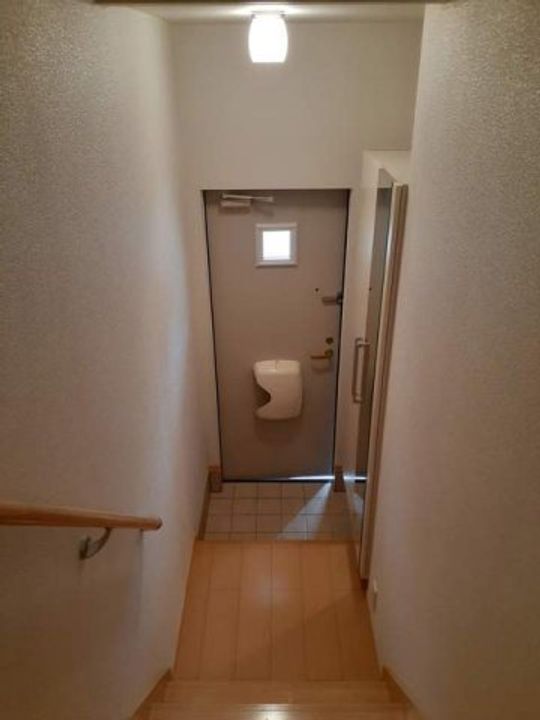 メゾンオーブBの玄関