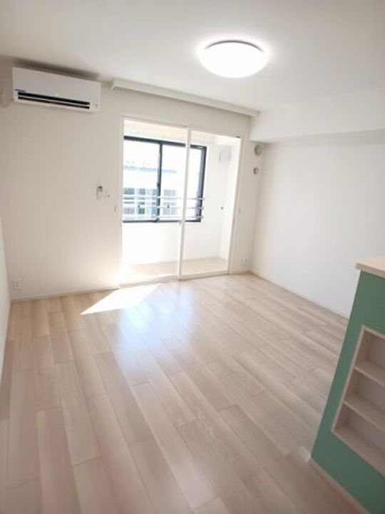 ライツハウスEの居間