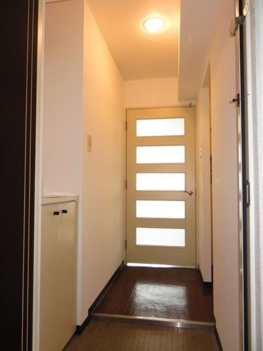 ルーデンスプレイス東札幌の玄関