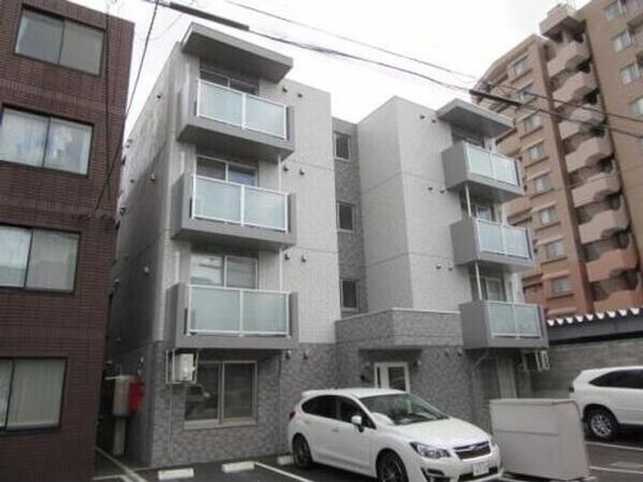 Reve Hiragishiの外観