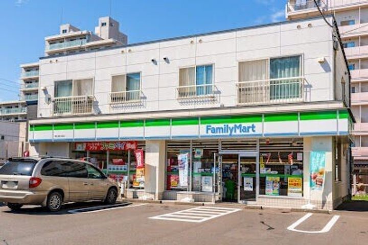 VILLAGE GATEの周辺