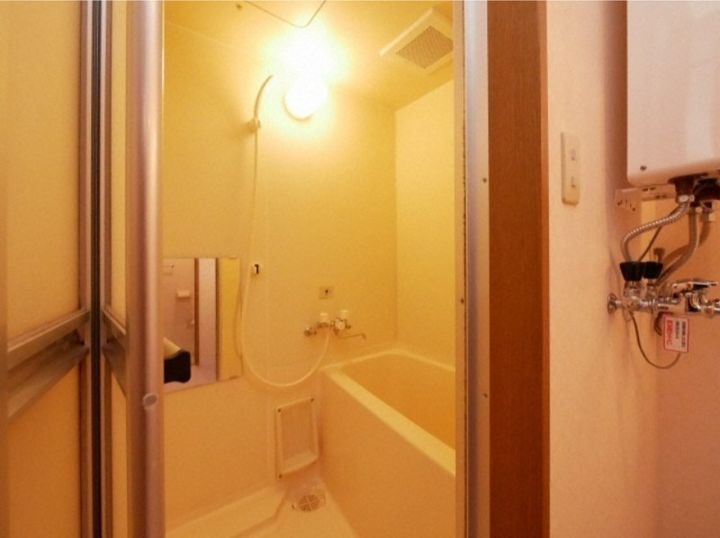 レステ月寒406の風呂