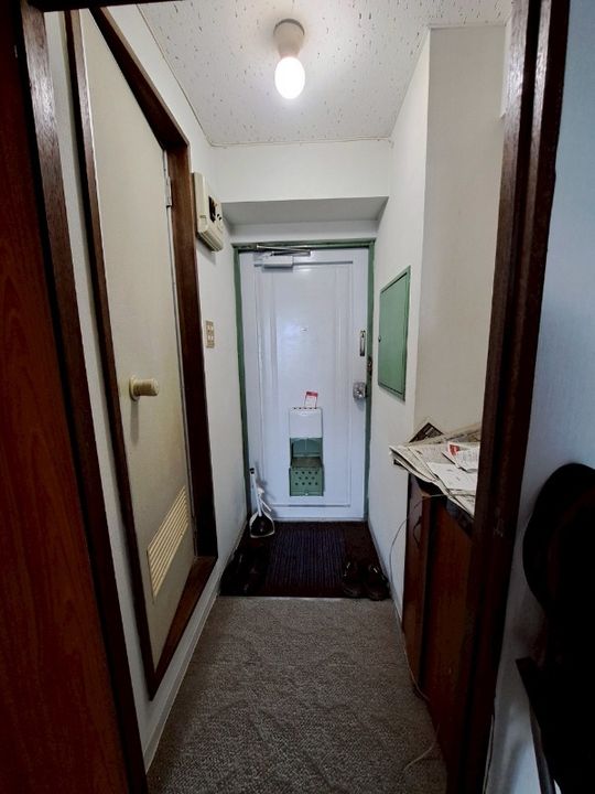 久井マンション402の玄関