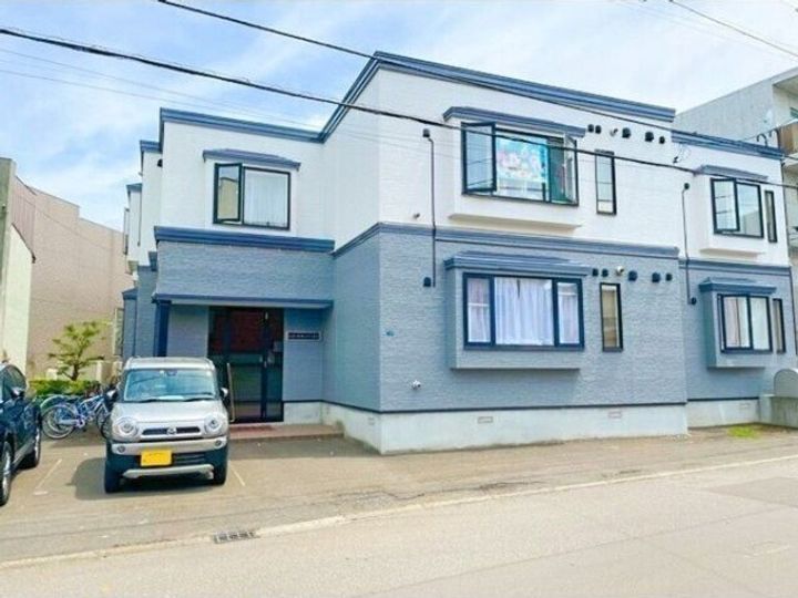 シャルマン豊平の外観