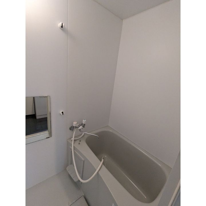 サンコート本郷通 402の風呂